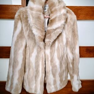 Urban Outfitters Cream and Tan Teddy Jacket